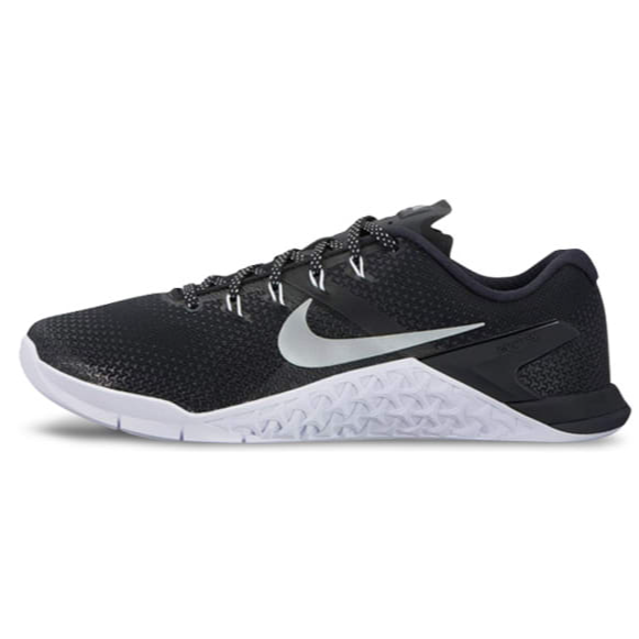 Nike - Chaussures d'entraînement Metcon 4 pour femme (noir/argent/blanc)